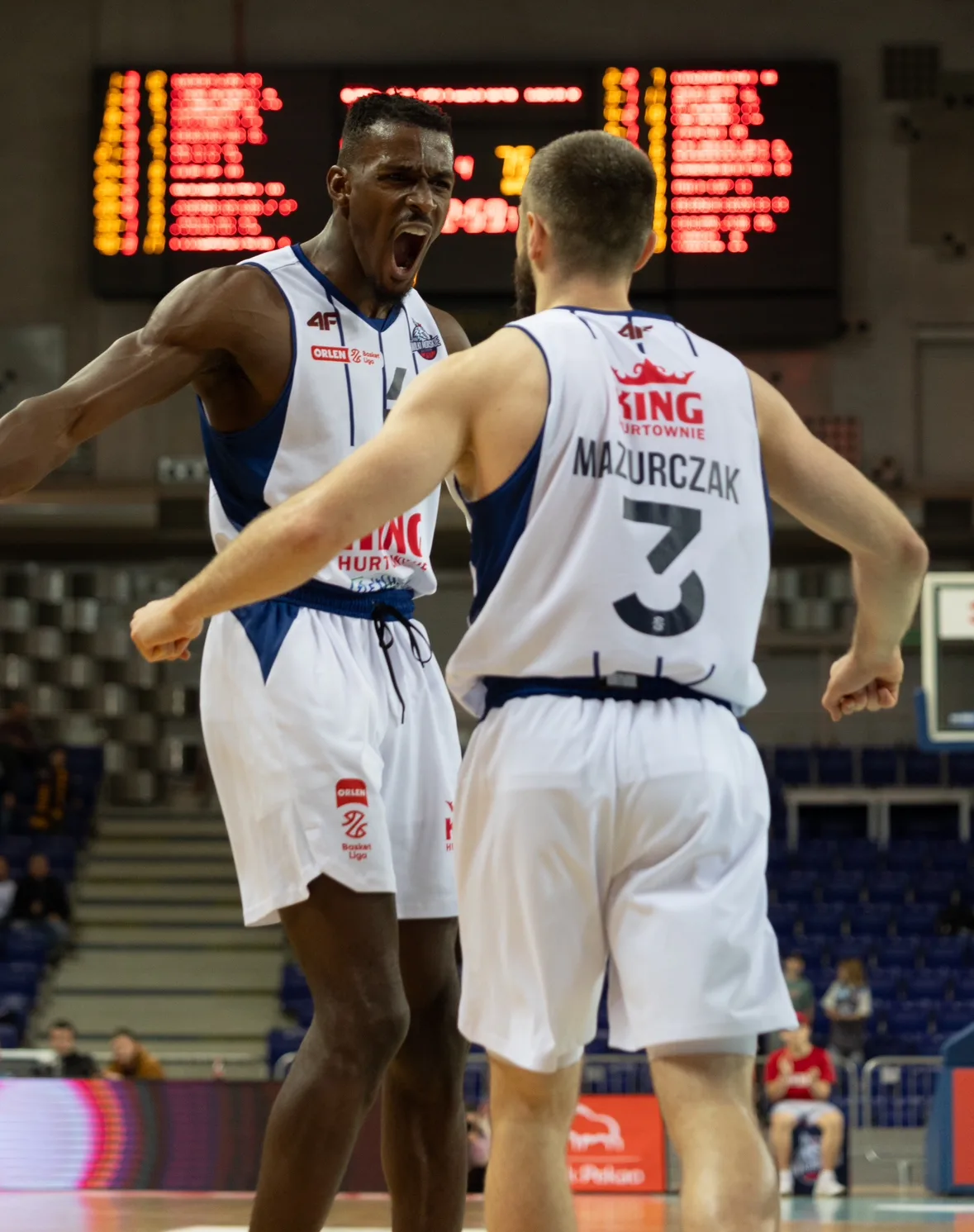 Fotografia sportowa: uchwycić chwilę akcji i pasji.
